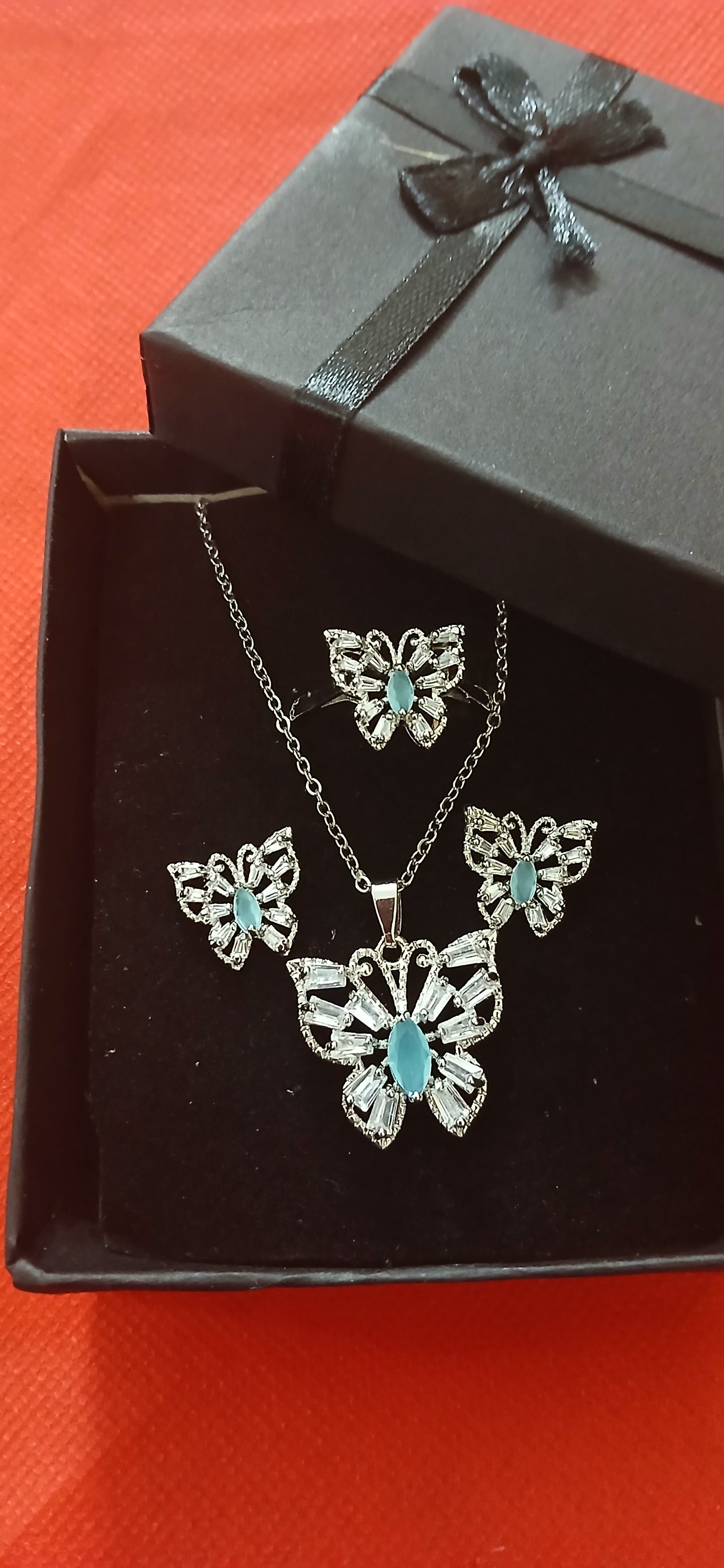 Butterfly turquoise necklace Set