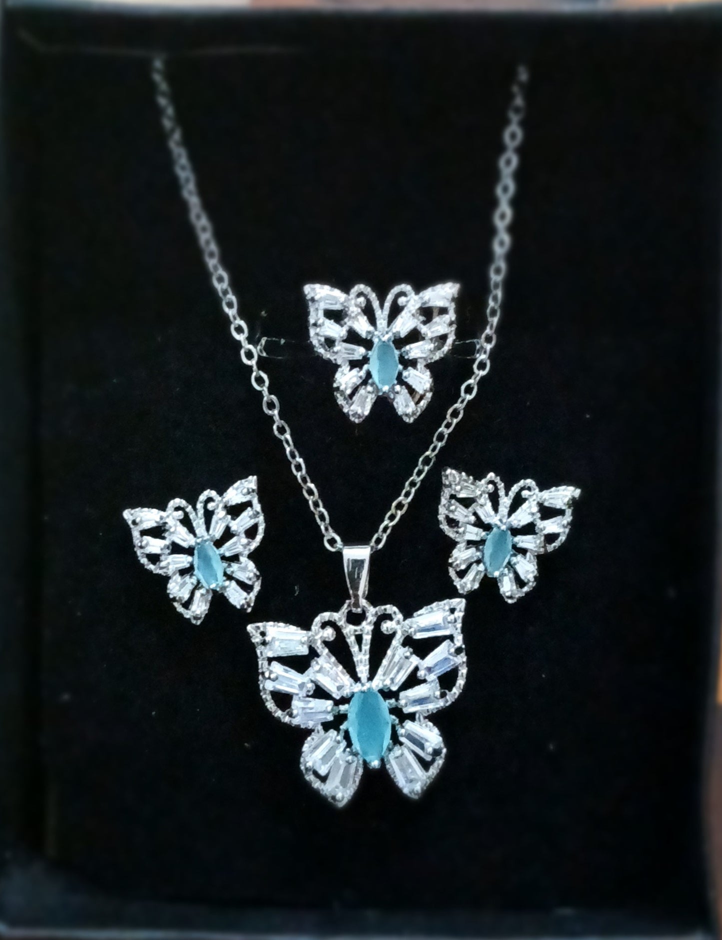 Butterfly turquoise necklace Set